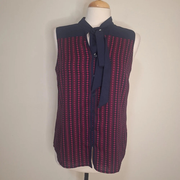 Tommy Hilfiger  tie neck geometric print lightweight sleeveless blouse SZ M - Picture 1 of 6